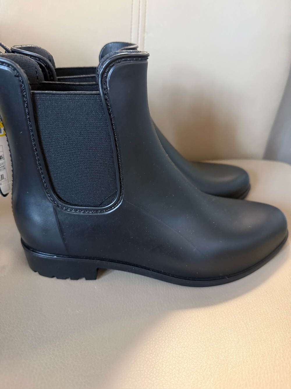 A new day Chelsea black boots